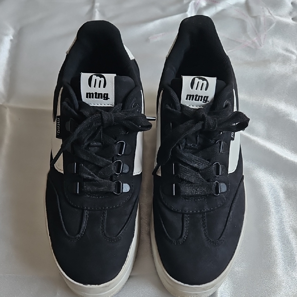 MTNG Monochrome Women's Sneakers